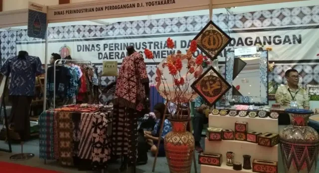 Produk Industri Kreatif Anak Negeri Ramaikan 'Crafina 2017'