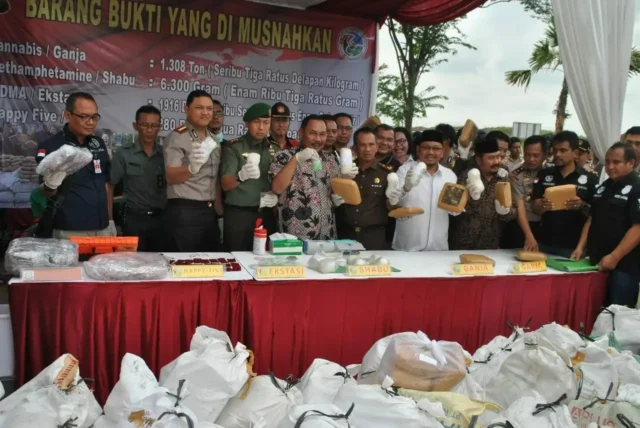 Satresnarkoba Polres Jakbar Beserta Polsek Jajaran Ungkap Kasus Narkoba Periode Januari-Februari