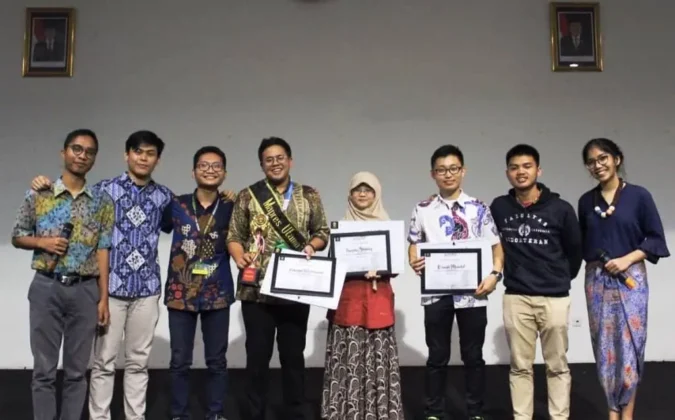 Angga Wiratama Lokeswara Juara 1 Mapres Utama UI 2018