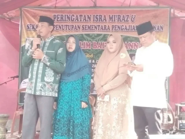 Warga Kelurahan Semanan Menggelar Acara Isra Miraj