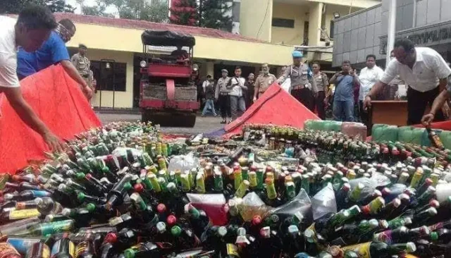 Polres Metro Jakarta Pusat Kembali Tangkap Dua Pedagang Miras Oplosan