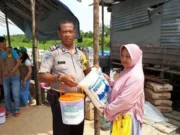 Trio JB Polsek Payung Sekaki Laksanakan Baksos Bersama Masyarakat